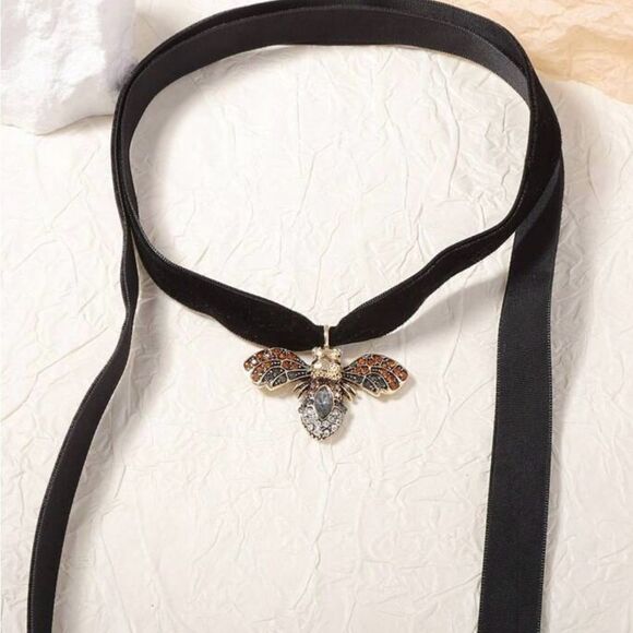 Gothic Black Velvet Bow Necklace with Bee Pendant, Jewel Accent adjustable - Picture 4 of 5